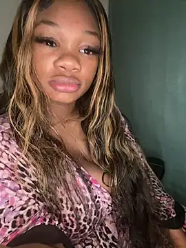 CharismaaBanx online show from December 7, 2024, 12:29 pm