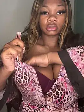 CharismaaBanx online show from December 7, 2024, 8:27 am