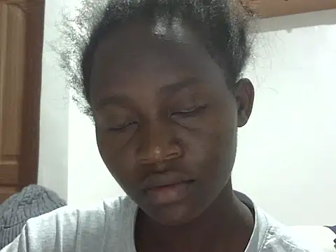 Seeexxxy-bree online show from April 21, 2026, 8:43 am