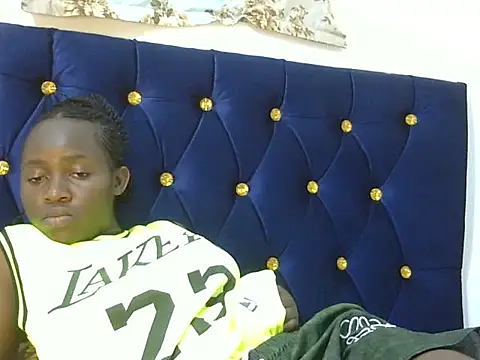 Snapshot of Seeexxxy-bree chatting on November 1, 2025, 11:37 am Seeexxxy-bree online show from November 1, 2025, 11:37 am