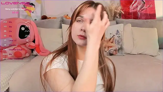 Frau Lina online show from October 18, 2025, 2:19 pm