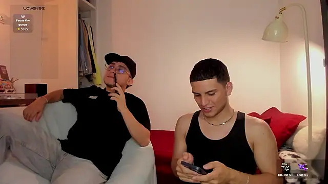 Curlblue online show from March 13, 2026, 4:06 am