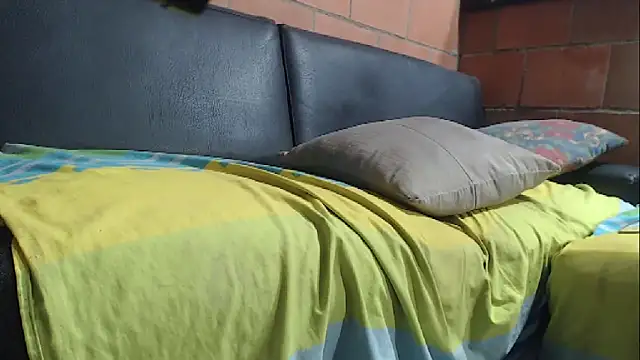 Snapshot of sexyblackxx12 chatting on April 30, 2026, 6:42 am sexyblackxx12 online show from April 30, 2026, 6:42 am
