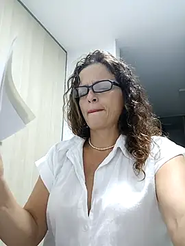 CioniWeiss online show from February 19, 2025, 11:36 pm