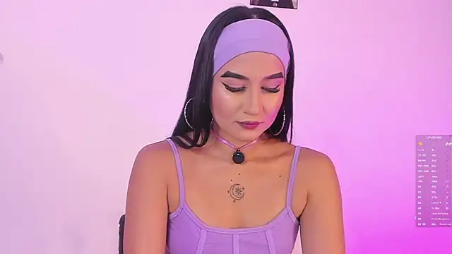 Snapshot of Maggie_1 chatting on November 27, 2025, 10:54 pm Maggie 1 online show from November 27, 2025, 10:54 pm