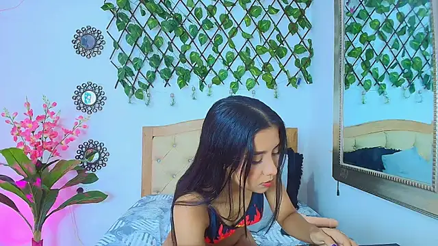 Snapshot of kinkysweet__ chatting on May 12, 2026, 9:21 pm kinkysweet online show from May 12, 2026, 9:21 pm