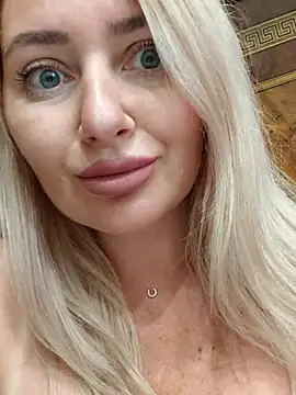 LadyLolyPop  online show from June 23, 2026, 12:52 am
