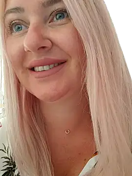 LadyLolyPop  online show from July 1, 2026, 1:06 am