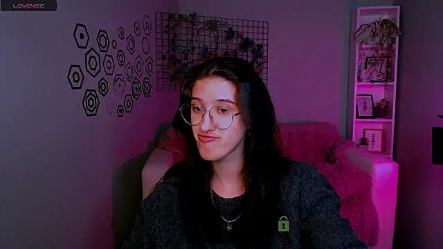 scarlet mooore online show from November 11, 2025, 9:20 pm