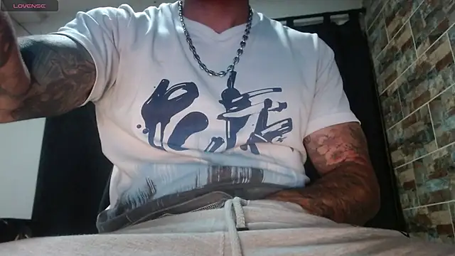 babyrecord1 online show from December 2, 2025, 11:50 pm