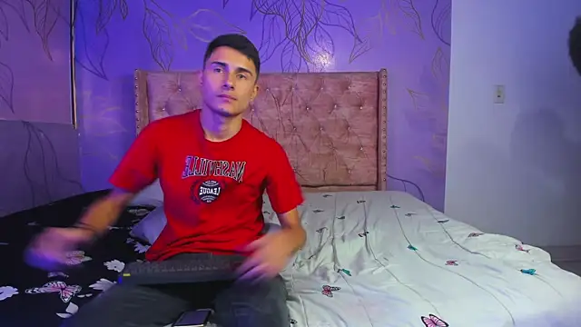 The slim boyss online show from March 11, 2025, 1:12 pm