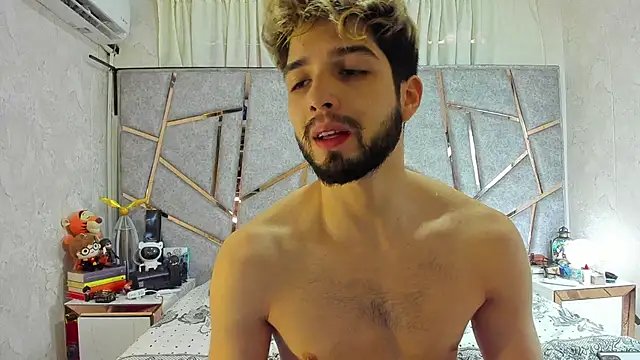 The slim boyss online show from February 21, 2025, 8:16 pm