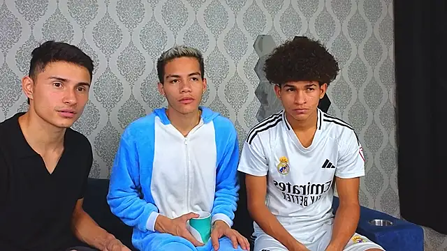 The slim boyss online show from March 14, 2025, 1:24 pm