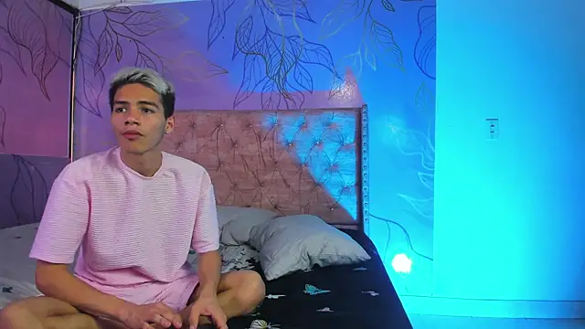 The slim boyss online show from March 20, 2025, 7:35 pm