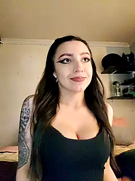 Paudelatorre online show from November 17, 2025, 3:32 am