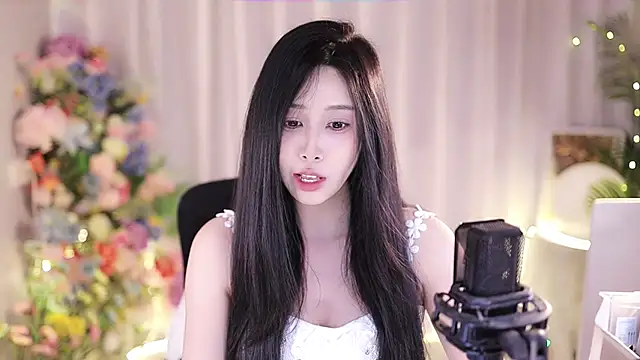 SleepArtist online show from February 28, 2025, 4:20 pm