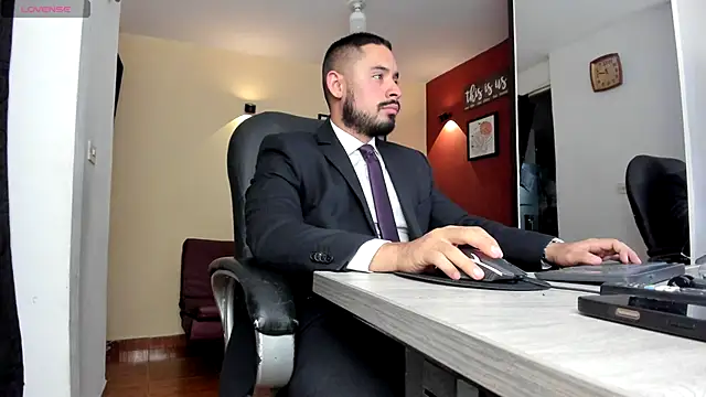 thesexlawyer1 online show from May 4, 2026, 4:05 am