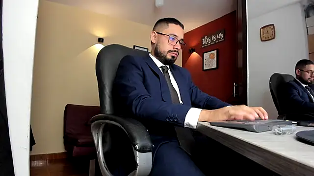 thesexlawyer1 online show from May 21, 2026, 4:21 am