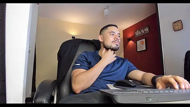 Snapshot of thesexlawyer1 chatting on November 25, 2025, 10:43 pm thesexlawyer1 online show from November 25, 2025, 10:43 pm