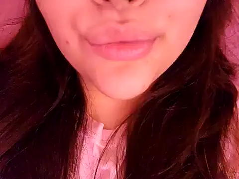 Blanquitaaa online show from December 4, 2024, 6:00 pm