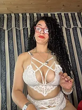 JULYSEX1 online show from May 30, 2026, 1:39 pm