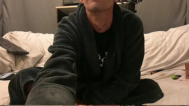 joeiandola online show from December 14, 2025, 4:34 pm