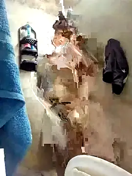 Snapshot of Fabi_1986 chatting on November 28, 2025, 10:04 am Fabi 1986 online show from November 28, 2025, 10:04 am