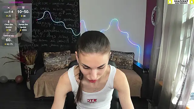 EmmyGreans online show from May 16, 2026, 5:39 am