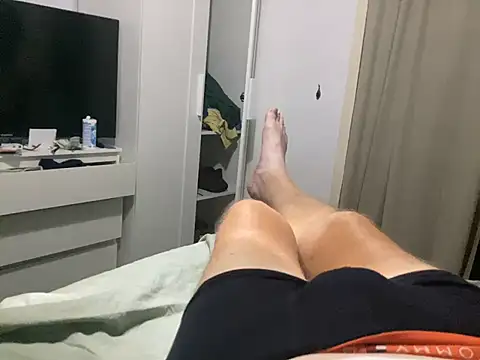 Bossinmidd12 online show from July 8, 2026, 9:37 pm