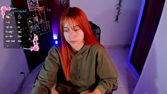 Violetaarey online show from November 13, 2025, 11:41 pm