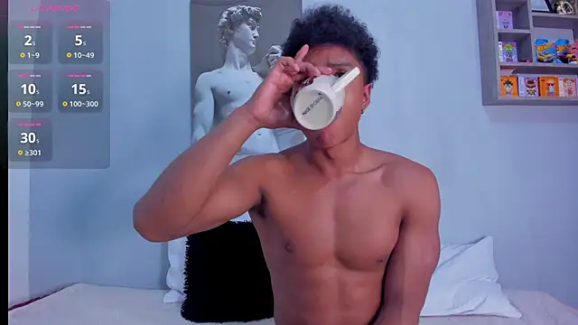 Snapshot of MagnusKing_ chatting on October 14, 2025, 8:42 pm MagnusKing online show from October 14, 2025, 8:42 pm