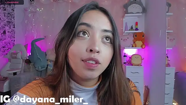  dayana miler online show from November 6, 2025, 2:21 pm