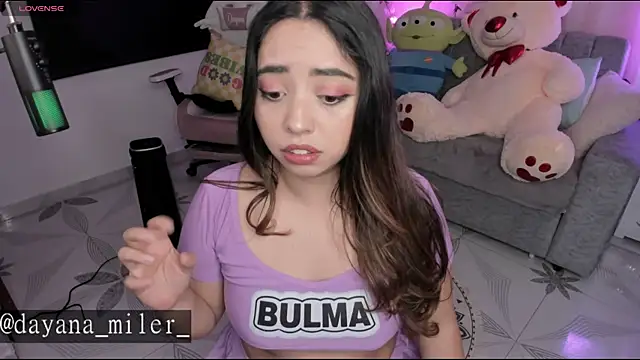 Snapshot of _dayana_miler chatting on April 24, 2026, 12:45 am dayana miler online show from April 24, 2026, 12:45 am