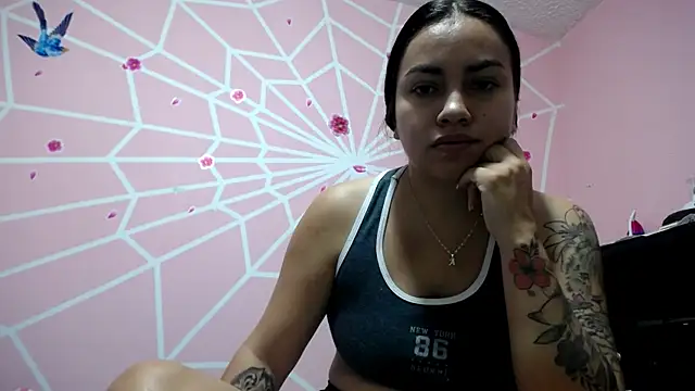 Gisella chaud online show from November 18, 2025, 4:32 pm