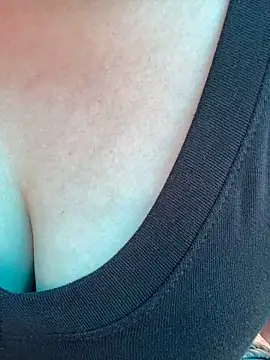 May-Squirt online show from February 26, 2025, 8:06 am
