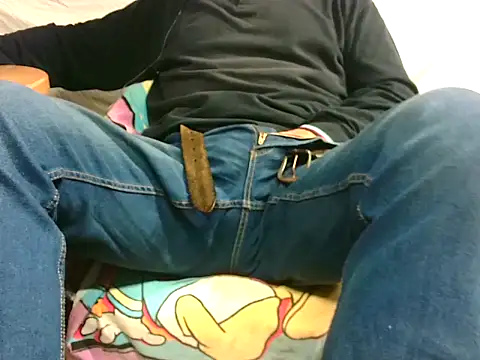 Snapshot of Giulio35_Pika chatting on November 13, 2025, 4:00 pm Giulio35 Pika online show from November 13, 2025, 4:00 pm