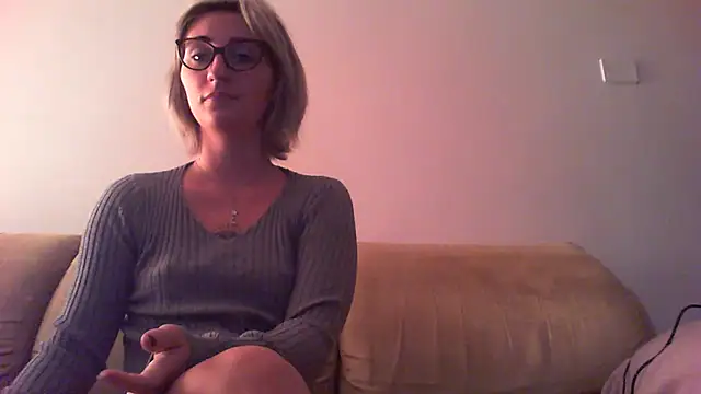 Snapshot of sexy_blondie92 chatting on January 13, 2025, 10:24 pm sexy blondie92 online show from January 13, 2025, 10:24 pm