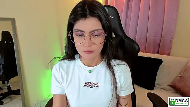 Lilabril online show from March 17, 2025, 12:35 pm