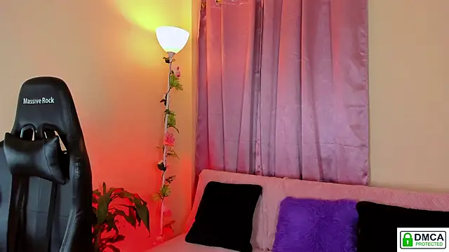 Lilabril online show from March 10, 2025, 12:38 pm