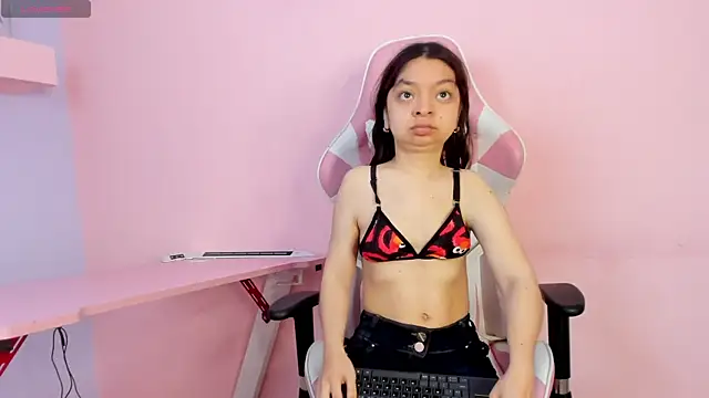 CharlotteMuller online show from November 20, 2025, 7:36 pm