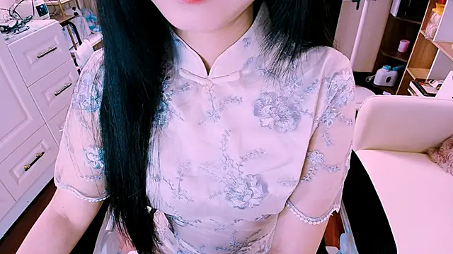 Lee Mi online show from February 17, 2026, 3:53 pm