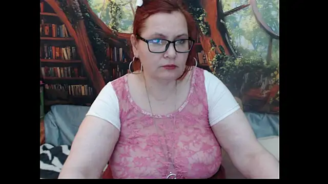 Snapshot of PlayfullMature chatting on May 28, 2026, 12:33 pm PlayfullMature online show from May 28, 2026, 12:33 pm
