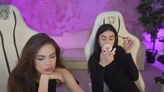 Snapshot of Tina_Breeze chatting on March 15, 2025, 11:40 am Tina Breeze online show from March 15, 2025, 11:40 am