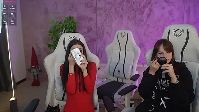 Snapshot of Tina_Breeze chatting on January 17, 2025, 8:02 am Tina Breeze online show from January 17, 2025, 8:02 am