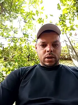 Snapshot of Widson321 chatting on October 9, 2025, 1:33 pm Widson321 online show from October 9, 2025, 1:33 pm