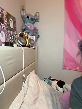 Snapshot of ThickerThanYoBitch chatting on March 4, 2026, 2:03 pm ThickerThanYoBitch online show from March 4, 2026, 2:03 pm