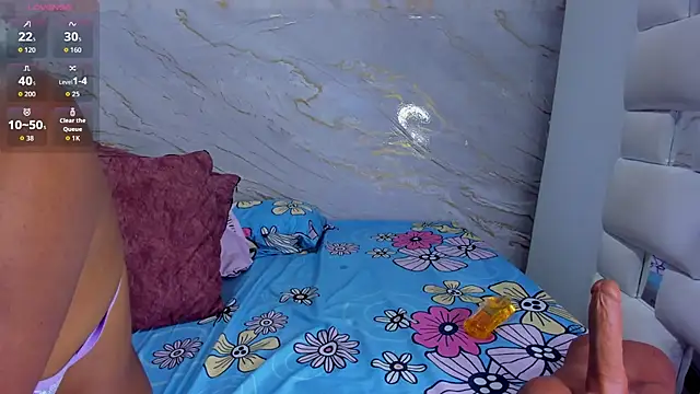 mariamRosse online show from November 7, 2025, 3:00 am