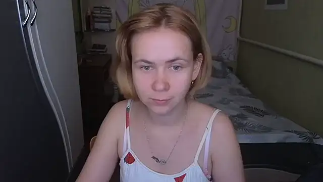 Riley Roo online show from May 27, 2026, 7:49 am