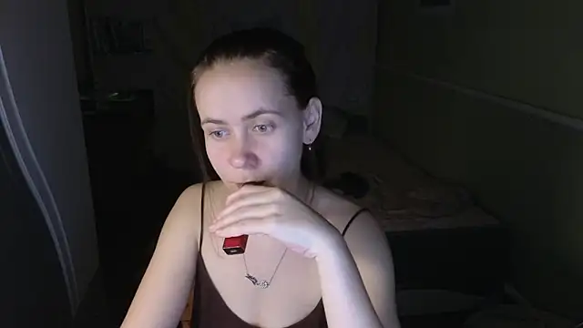 Snapshot of Riley_Roo chatting on November 16, 2025, 7:40 pm Riley Roo online show from November 16, 2025, 7:40 pm