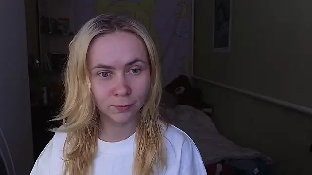 Riley Roo online show from March 15, 2026, 10:55 am